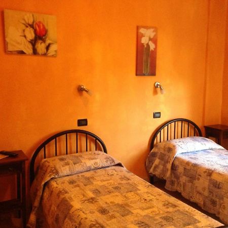 Il Ciambellino Hotel Santo Stefano di Magra Luaran gambar
