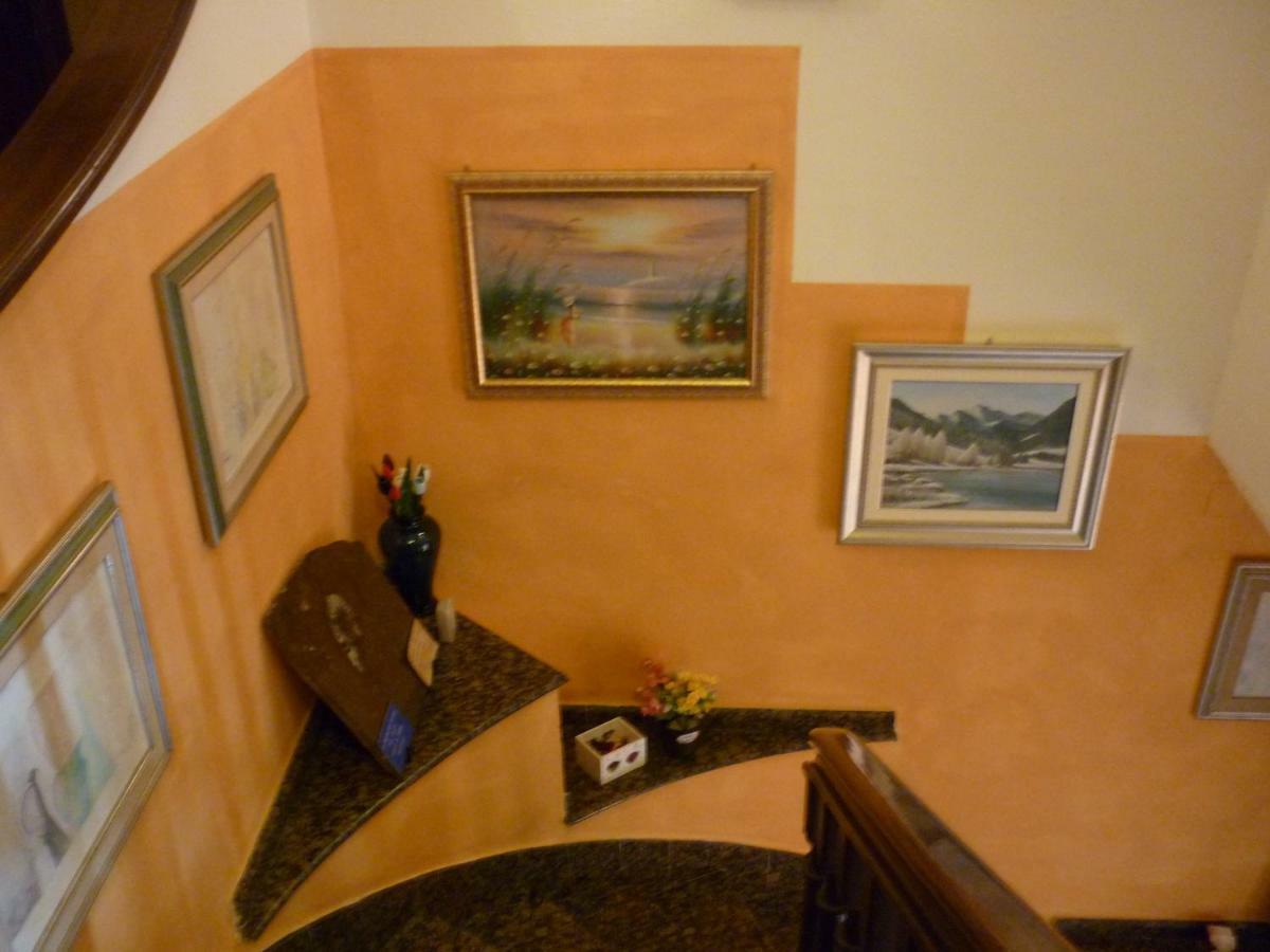 Il Ciambellino Hotel Santo Stefano di Magra Luaran gambar
