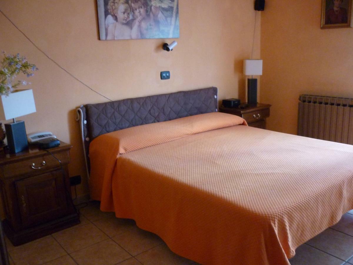 Il Ciambellino Hotel Santo Stefano di Magra Luaran gambar