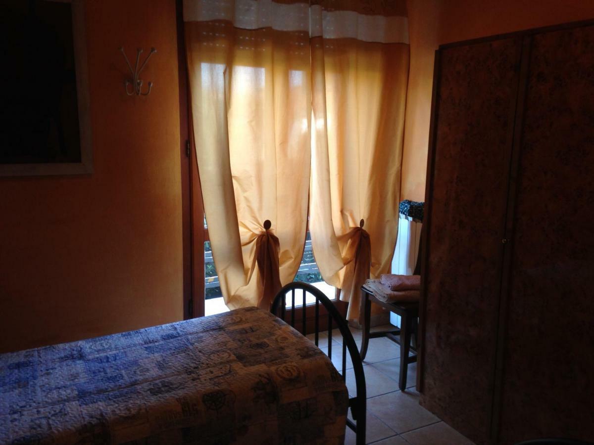 Il Ciambellino Hotel Santo Stefano di Magra Luaran gambar